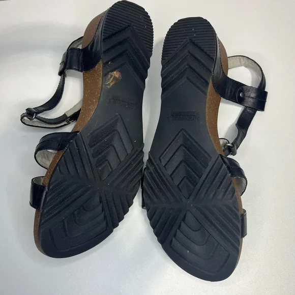 Merrell Revalli Aura Black
Leather Wedge Sandals Women's Size 11 - Picture 7 of 12